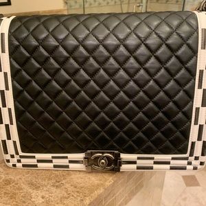 Chanel boy bag